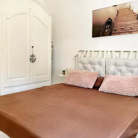 Holiday home Astrea *